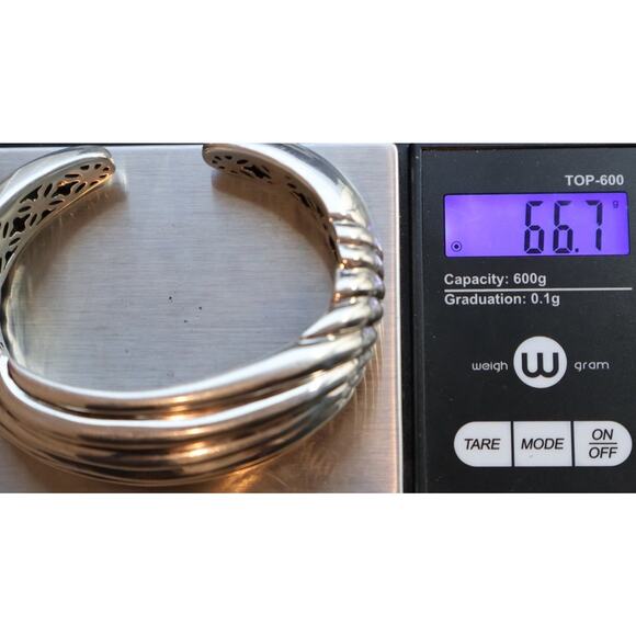 David Yurman Sterling Silver Wide Sculpted Cable Cuff Bracelet 66.7G /Sz M /26mm - Picture 6 of 6